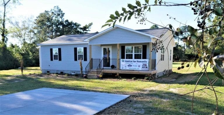 Illustrative photo: Harbin Family Receives Habitat for Humanity Home