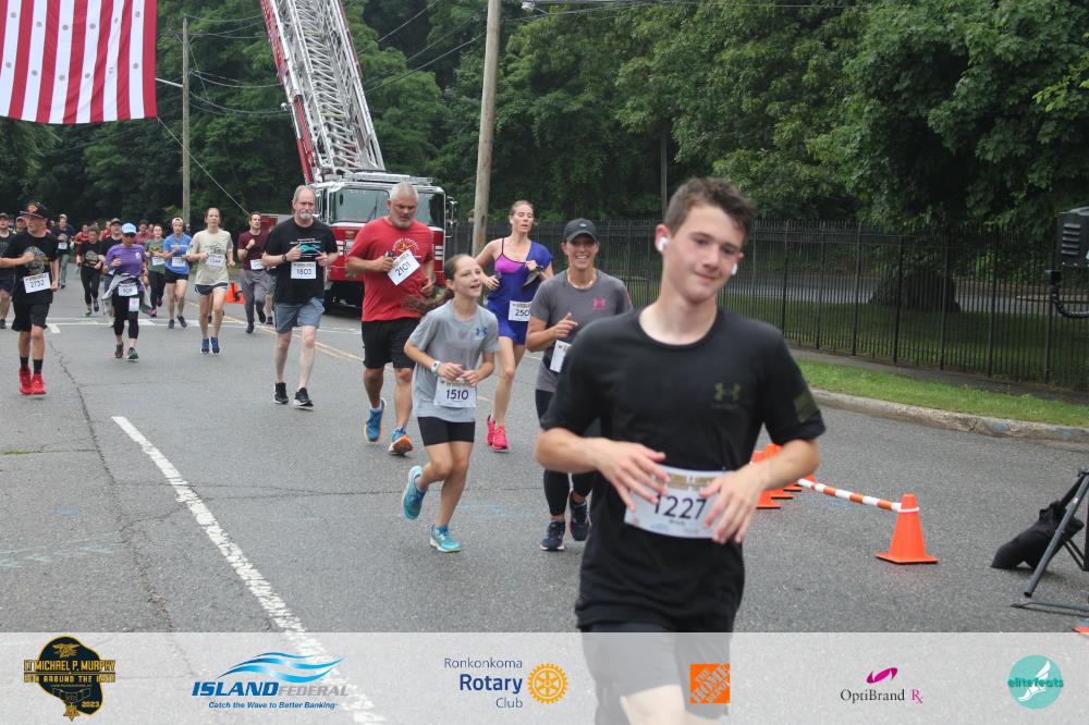 Illustrative photo: charity 5K run fundraiser community Long Island