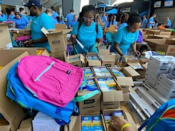 Illustrative photo: Tampa Bay Volunteers Pack 30,000 Backpacks